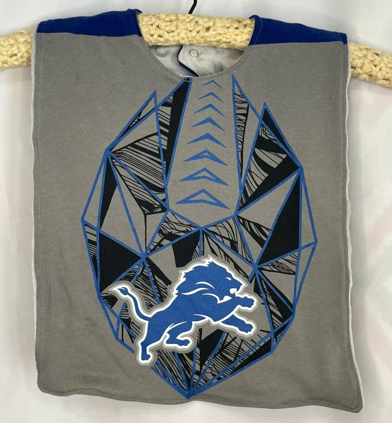 Lätzchen Für Baby Oder Kleinkind - Detroit Lions Spiderman Design Upcycled Tshirt von Etsy - Heatherhelen75