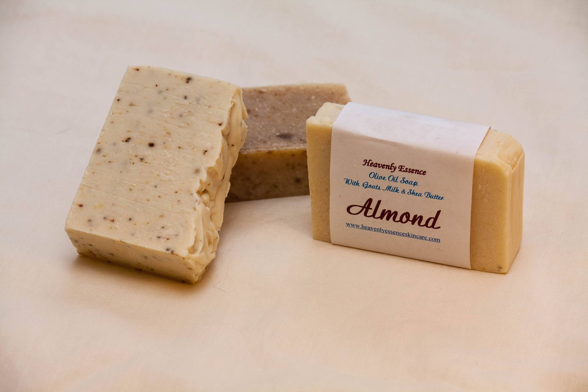 Almond Castile Ziegenmilchseife -Ganz Natürliche Seife, Handgemachte Handgefertigte Palmölfrei von Etsy - HeavenlyEssence
