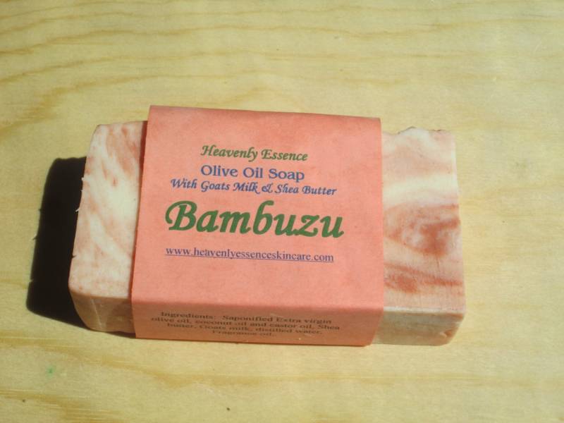 Bambuzu Ziegenmilch Castile Seife Mit Sheabutter So Feuchtigkeitsspendend Bambuzu Ziegenmilch Castile Seife Mit Sheabutter So Feuchtigkeitsspendend von Etsy - HeavenlyEssence