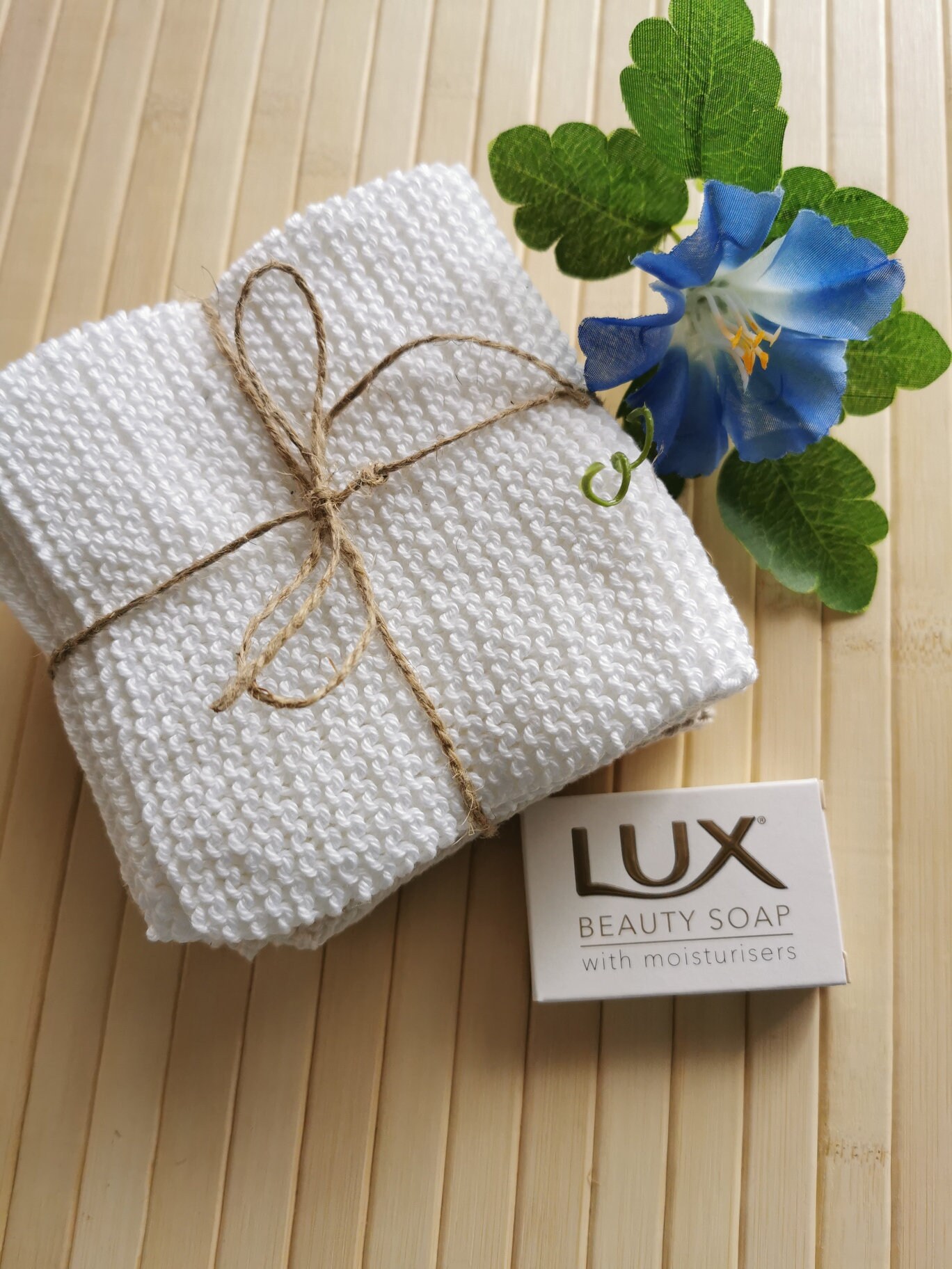 Geschenkset 3Er Packung Waschlappen, Spültücher, Wellnesstücher Mit 1 Stück Seife von Etsy - HeidisHobbythek