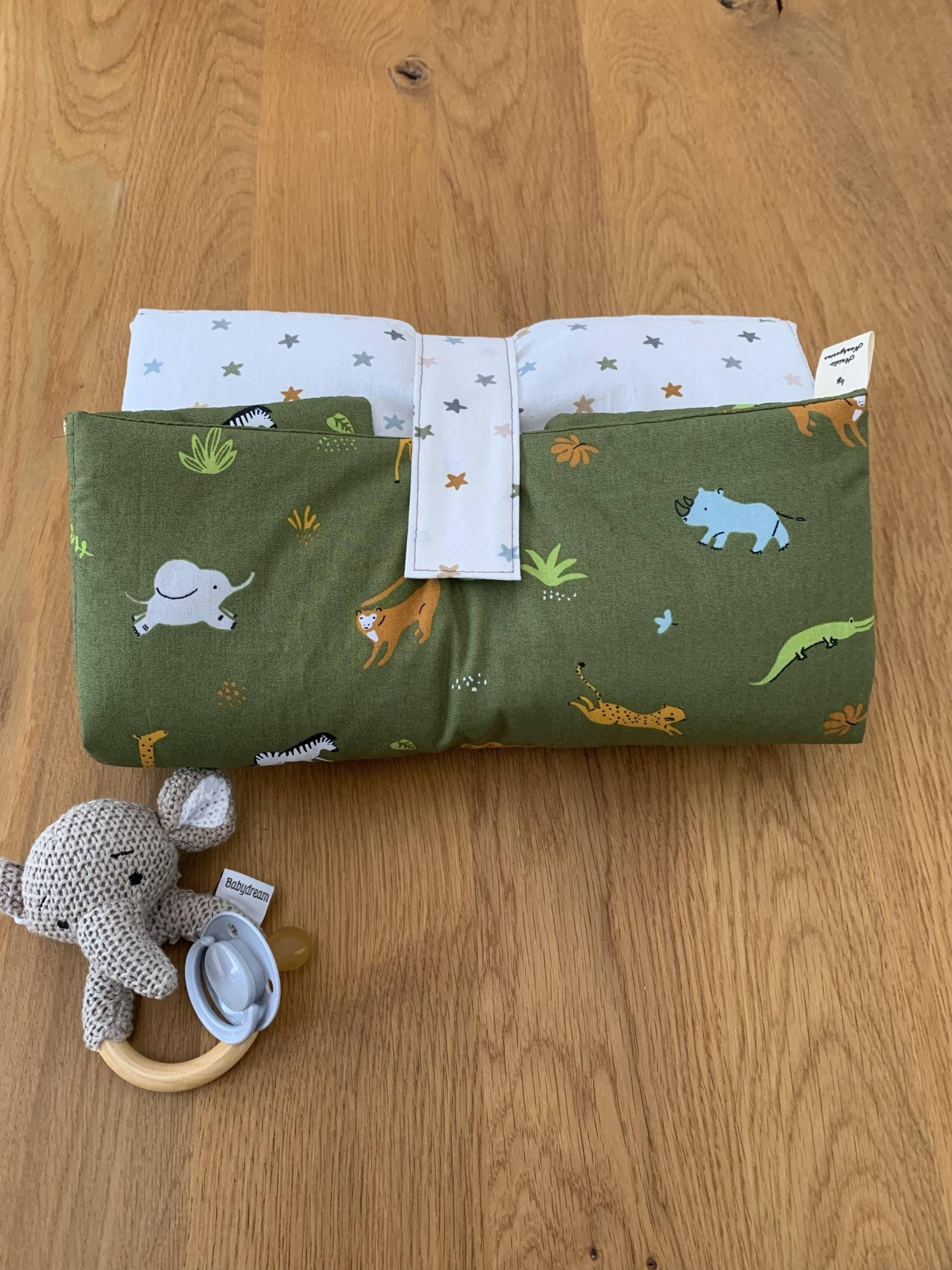 Wickelunterlage Wilma Für Unterwegs Mit Taschen Windeln, Feuchttücher Etc. Handgenäht von Etsy - HeidisNaehgarten