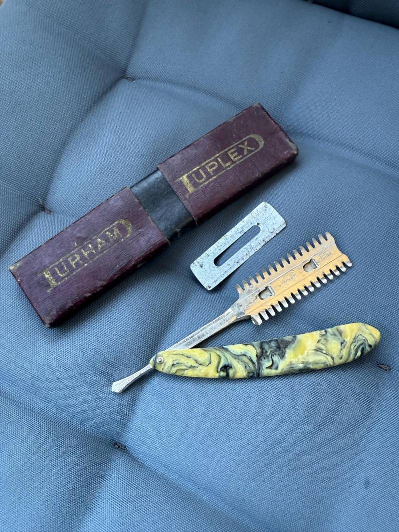 Ein Altes Rasiermesser Von Durham Multiplex in Einer Schatulle Ein Altes Rasiermesser Von Durham Multiplex in Einer Schatulle von Etsy - HeinrichAntique