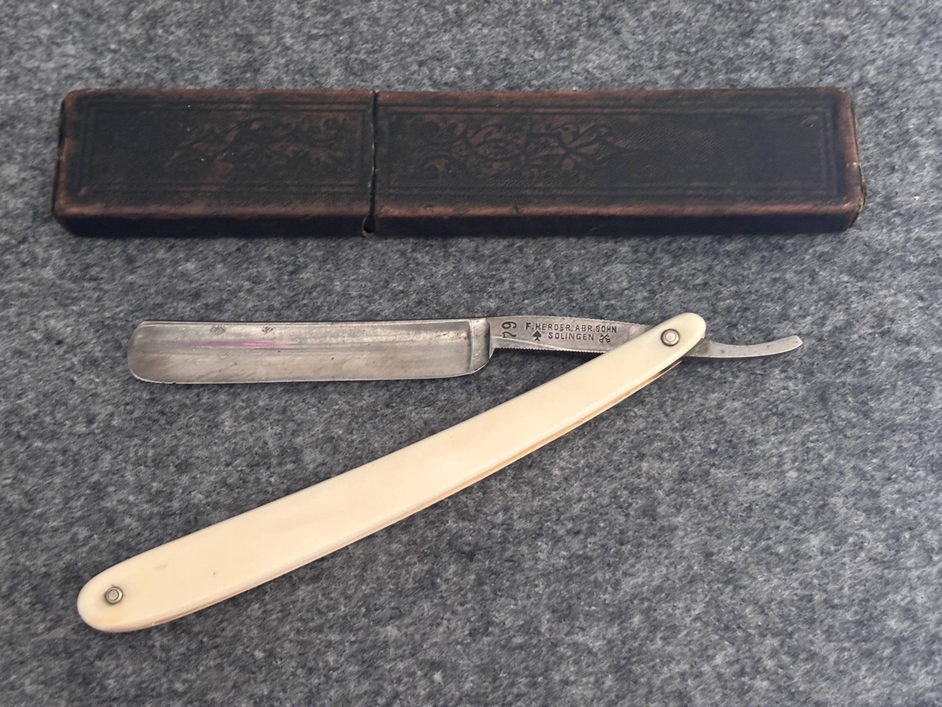 Germany Solingen/Rasiermesser Friedr. Herder Abr Sohn 79 Vintage von Etsy - HeinrichAntique