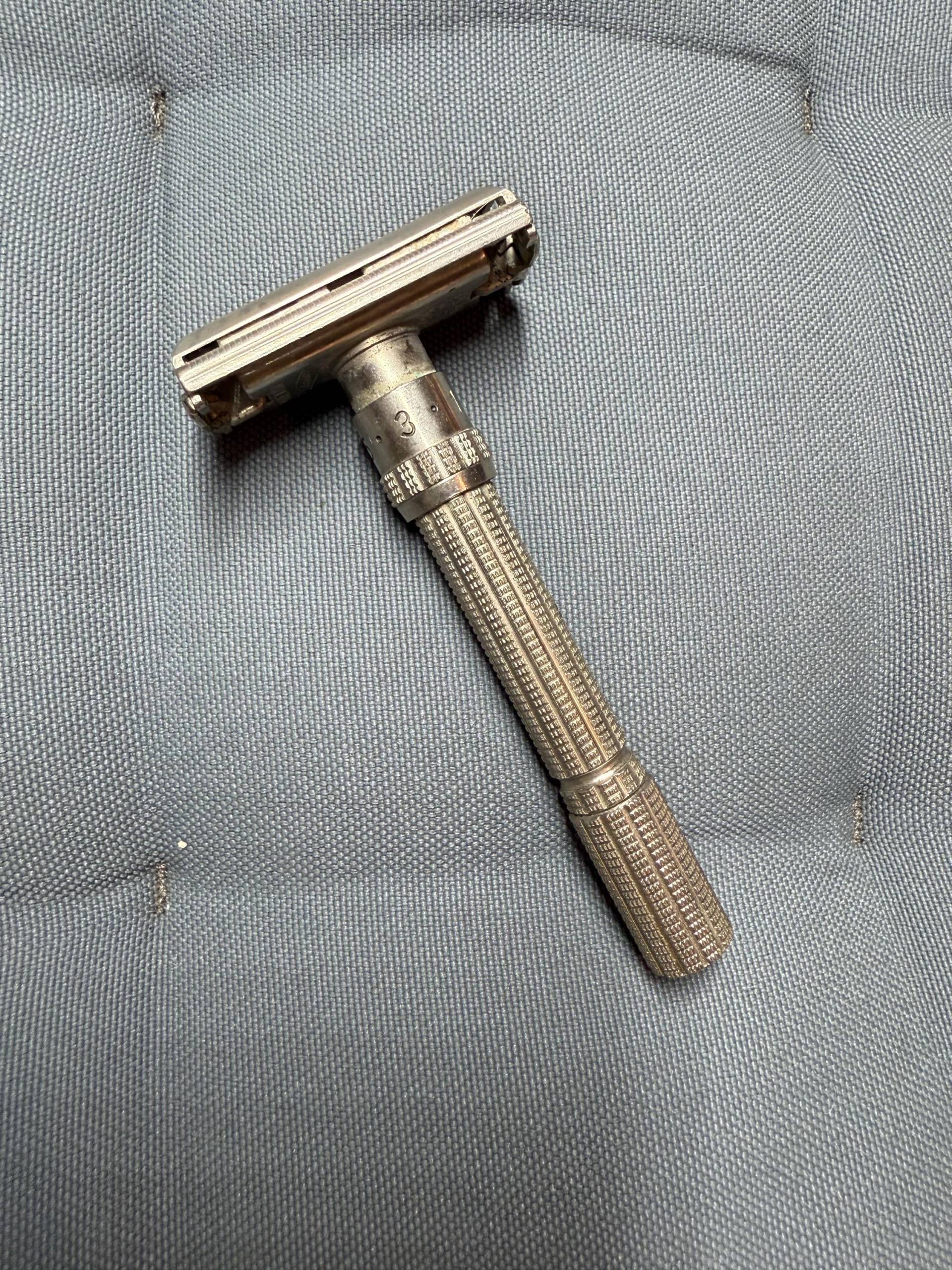 Vintage 1967 Gillette Slim Verstellbare Sicherheit Rasiermesser M4 von Etsy - HeinrichAntique