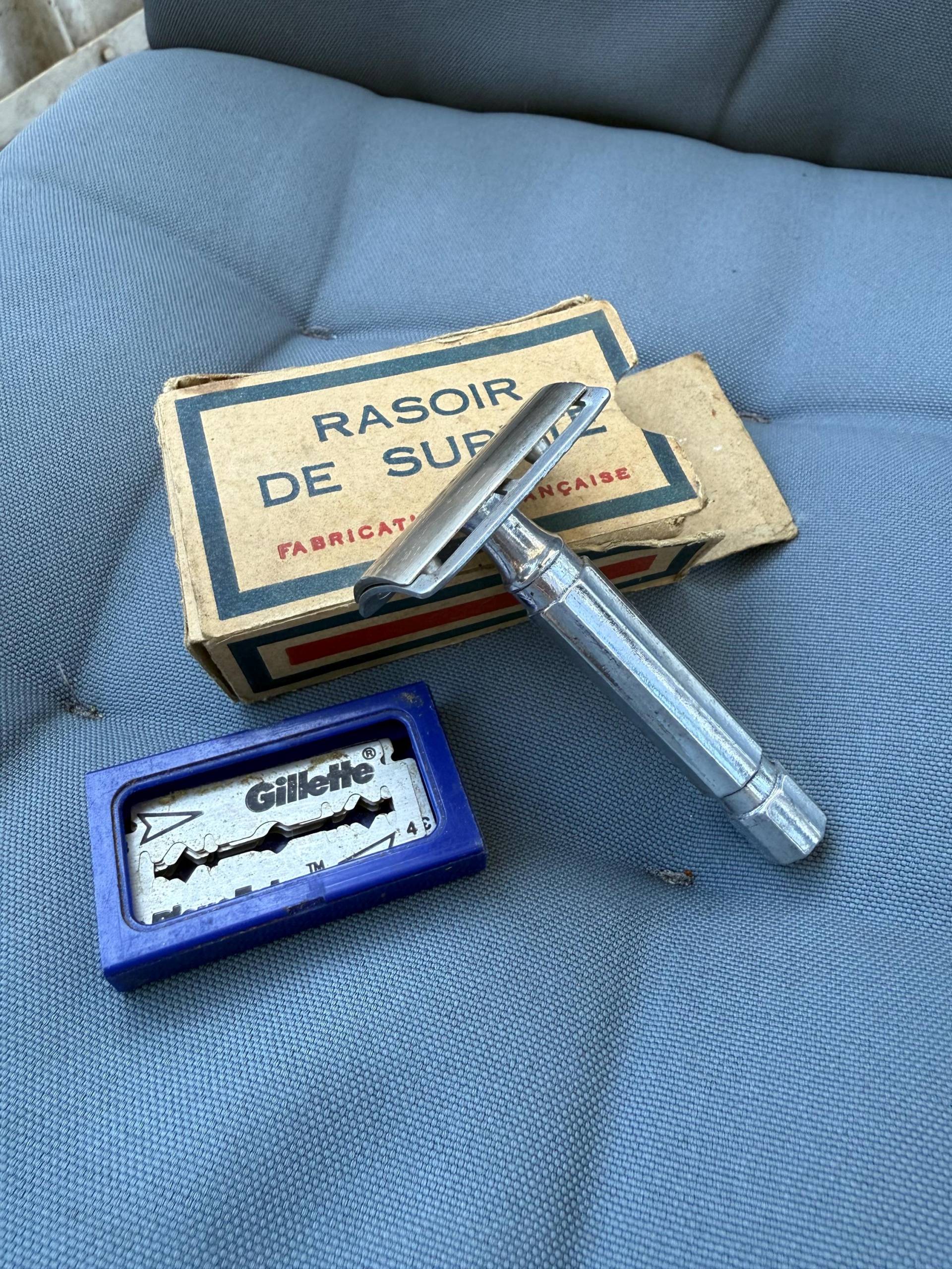 Vintage Gillette Super Slim Twist Rasierer Vib'raz von Etsy - HeinrichAntique