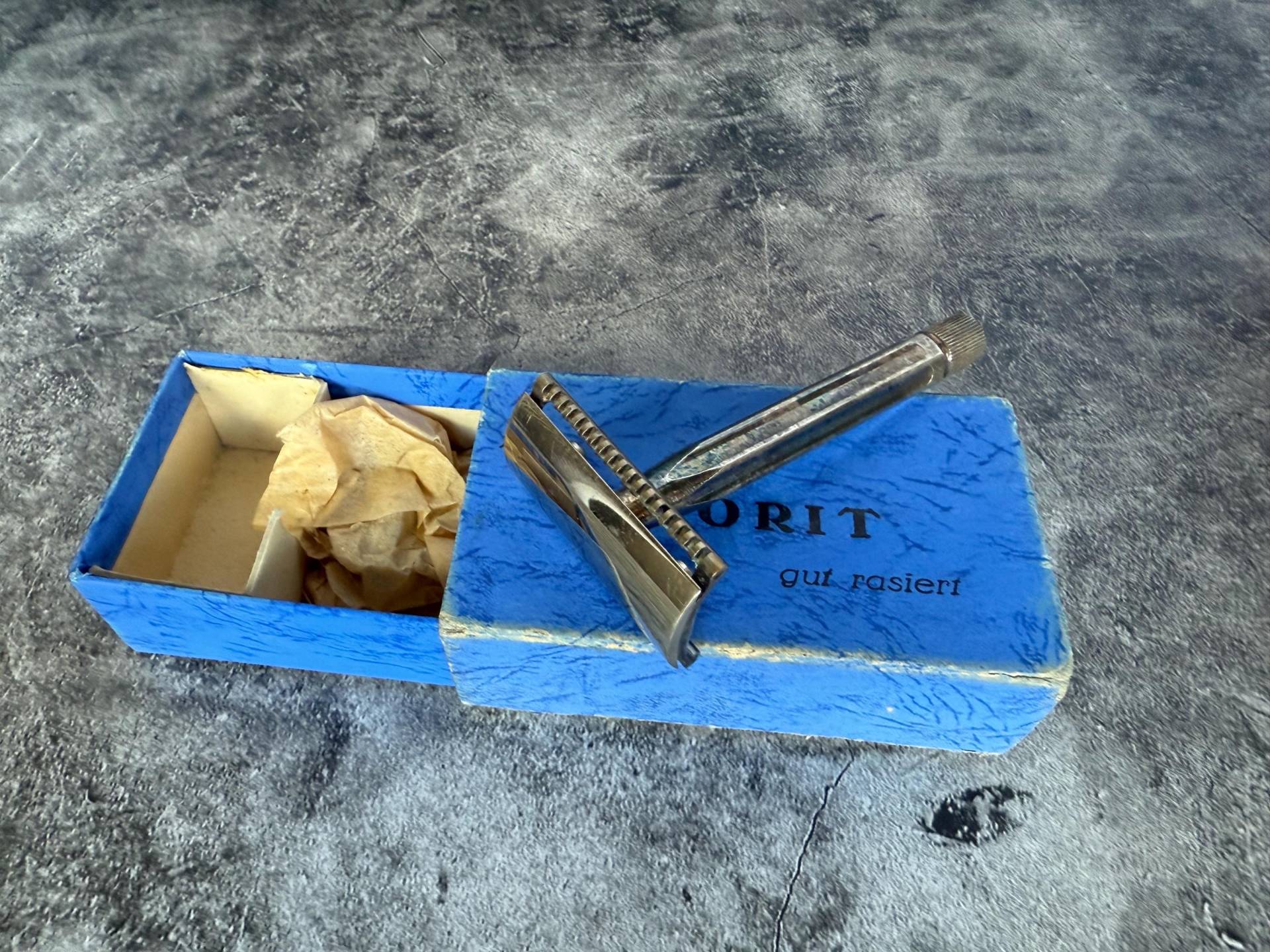 Vintage Schweizer Rasierhobel in Box. Sammlerstück Aus Der Zeit 1930Er-1950Er Jahre, Neu von Etsy - HeinrichAntique