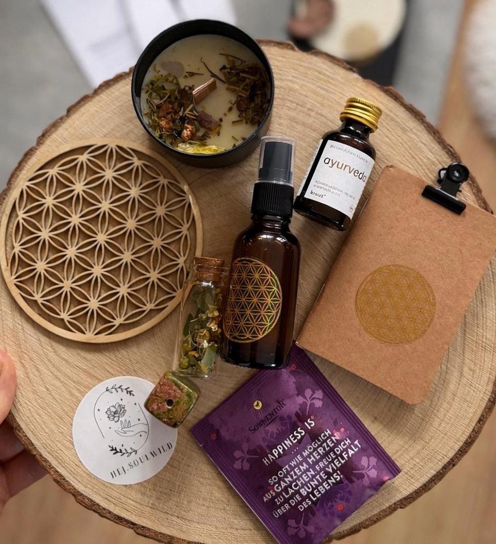 Yoga Geschenkbox Namasté | Achtsamkeit Set Meditation & Selfcare Ritual Natur Geschenk Für Frauen Entspannung Box von Etsy - HejSoulwild