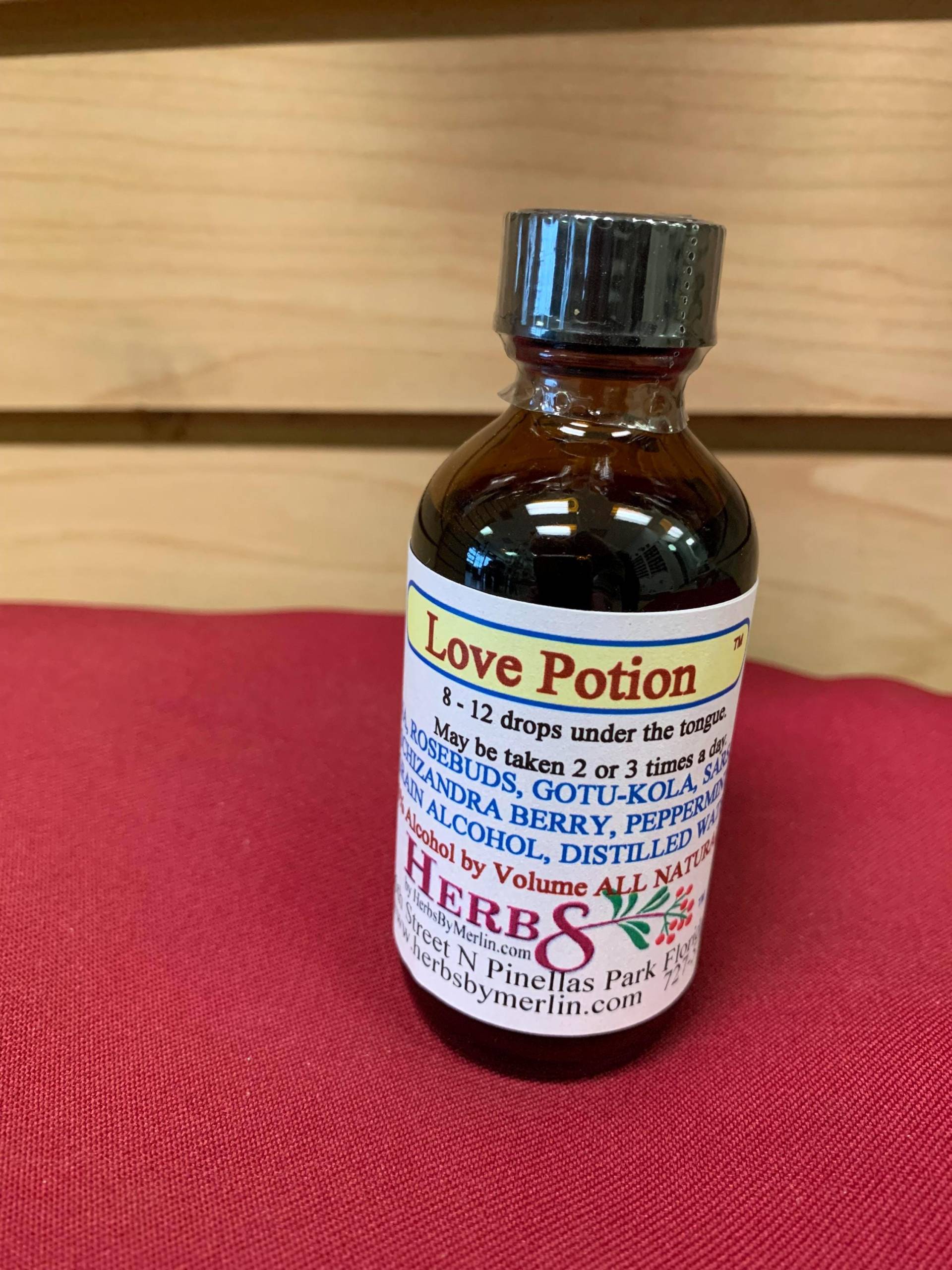 Liebestrank-Tinktur, Hergestellt in Kleinen Mengen Liebestrank-Tinktur, Hergestellt in Kleinen Mengen von Etsy - HerbsByMerlin