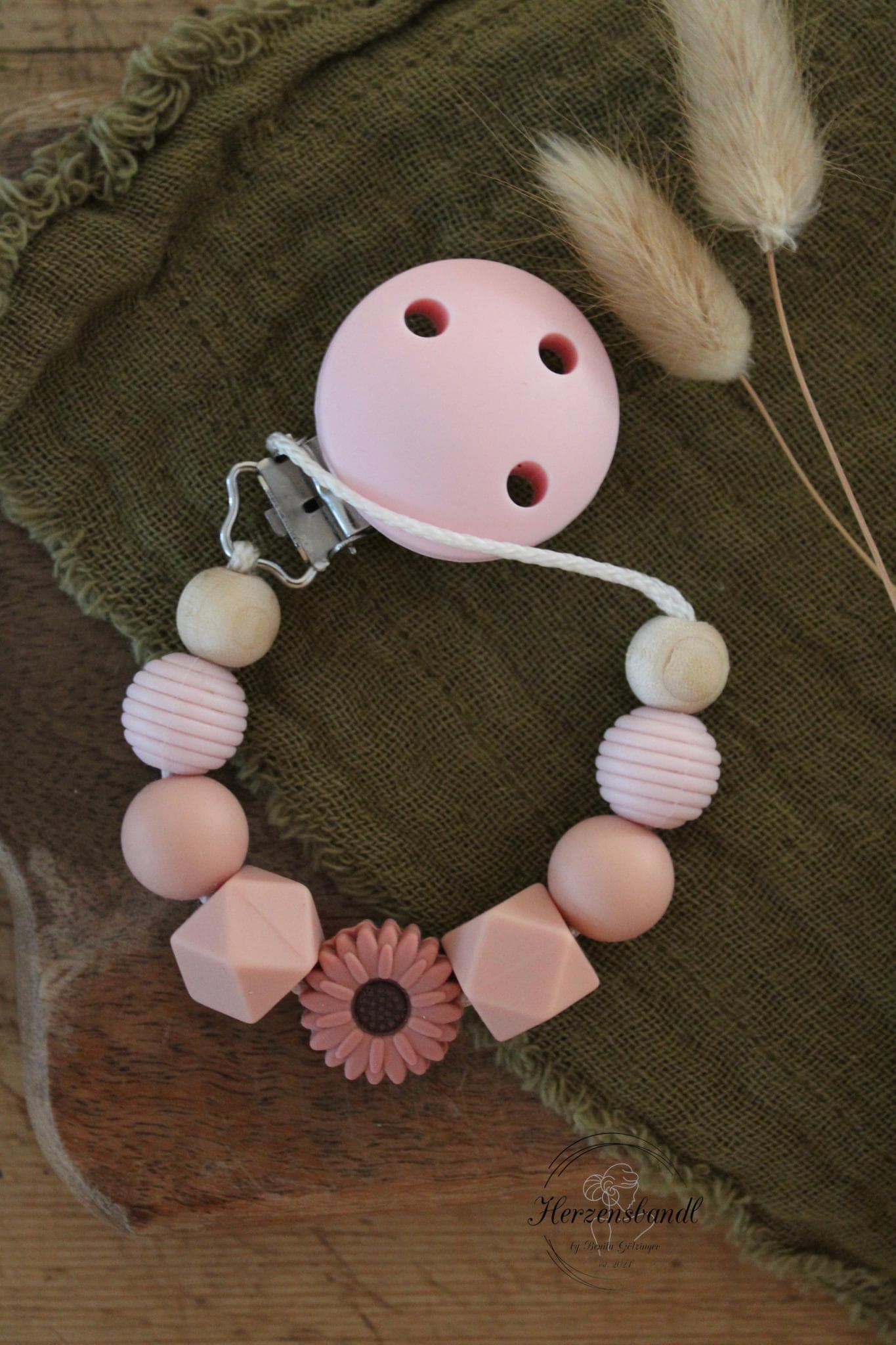 Personalisierte Schnullerkette Mit Namen Für Mädchen Und Jungen in Verschiedenen Farben Ausführungen Als Babygeschenk Zur Geburt Etc Personalisierte Schnullerkette Mit Namen Für Mädchen Und Jungen in Verschiedenen Farben Ausführungen Als Babygeschenk Zur Geburt Etc von Etsy - HerzensbandlbyBenita