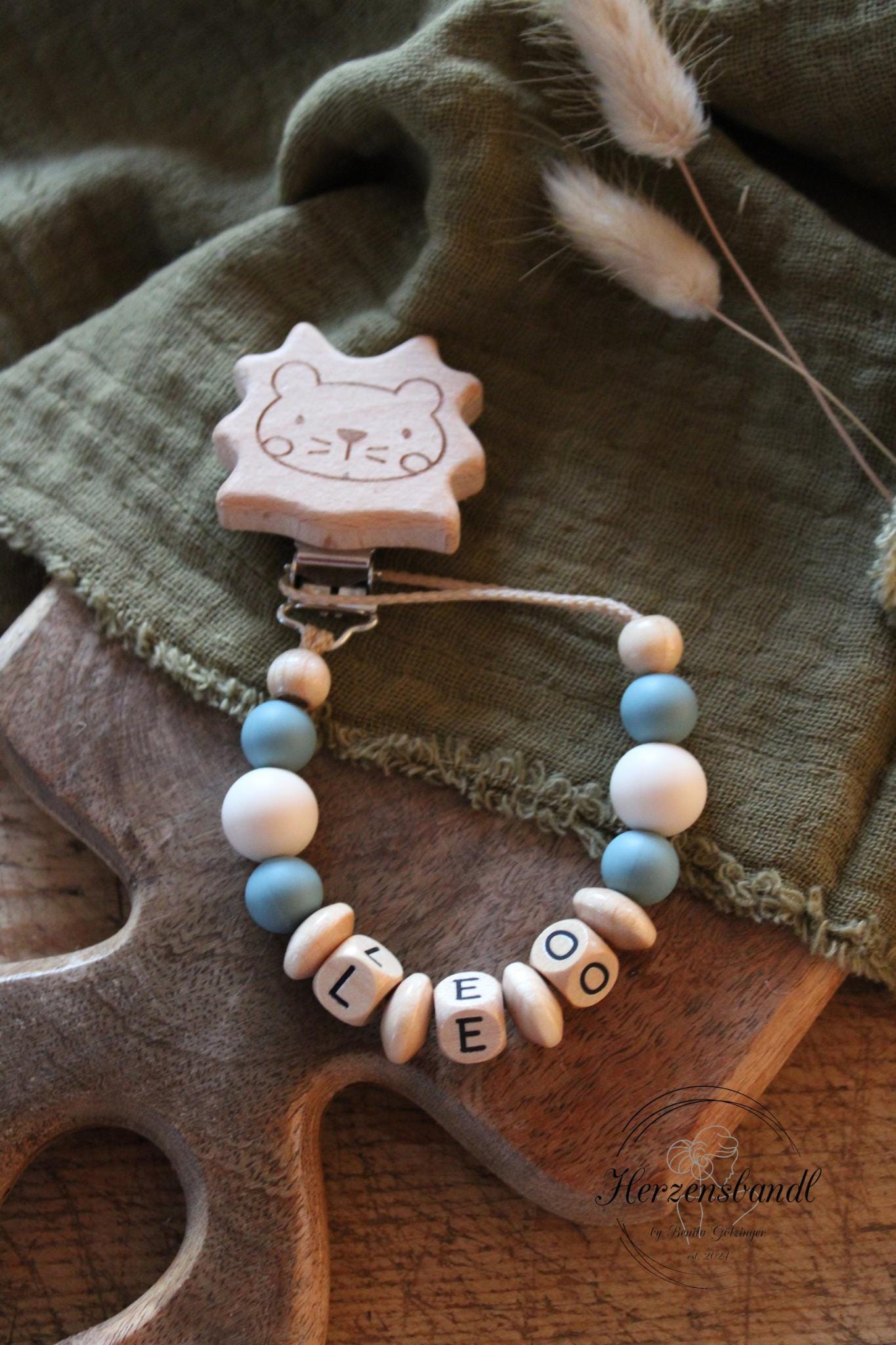 Personalisierte Schnullerkette Mit Namen Für Mädchen Und Jungen in Verschiedenen Farben Ausführungen Als Babygeschenk Zur Geburt Etc Personalisierte Schnullerkette Mit Namen Für Mädchen Und Jungen in Verschiedenen Farben Ausführungen Als Babygeschenk Zur Geburt Etc von Etsy - HerzensbandlbyBenita