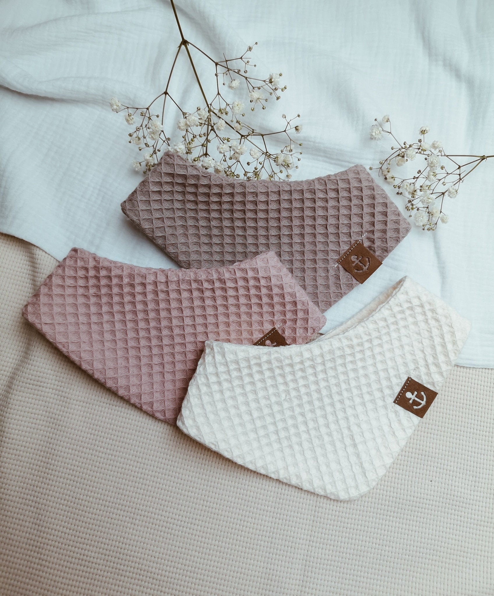 Set Dreieckstuch Halstuch Baby Rosa Waffelpique Babyhalstuch Anker Mädchen Geschenk Zur Taufe Geburt Spucktuch Lätzchen Baumwolle Kleinkind von Etsy - Herzenszeug