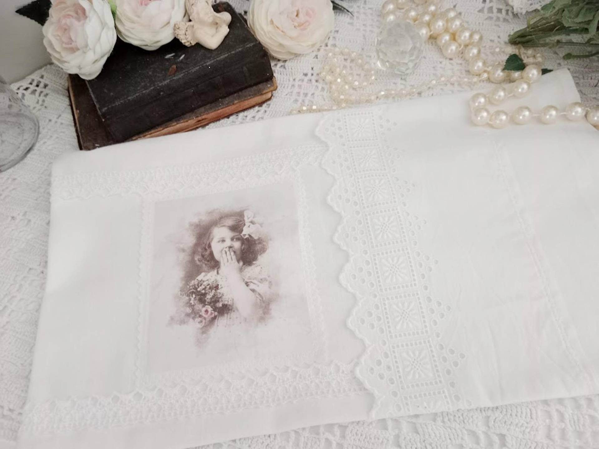 Großes Duftkissen Lavendel, Weiche Spitzen, Shabby Chic Vintage Living Geschenke Idee Großes Duftkissen Lavendel, Weiche Spitzen, Shabby Chic Vintage Living Geschenke Idee von Etsy - Herzmensch01