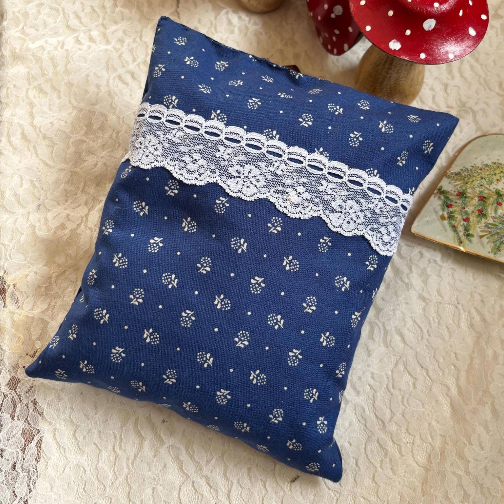 Bio Kräuterkissen Bei Verspannung , Migräne, Zum Ein - Und Durchschlafen Handarbeit Baumwolle von Etsy - HexenbesenShop