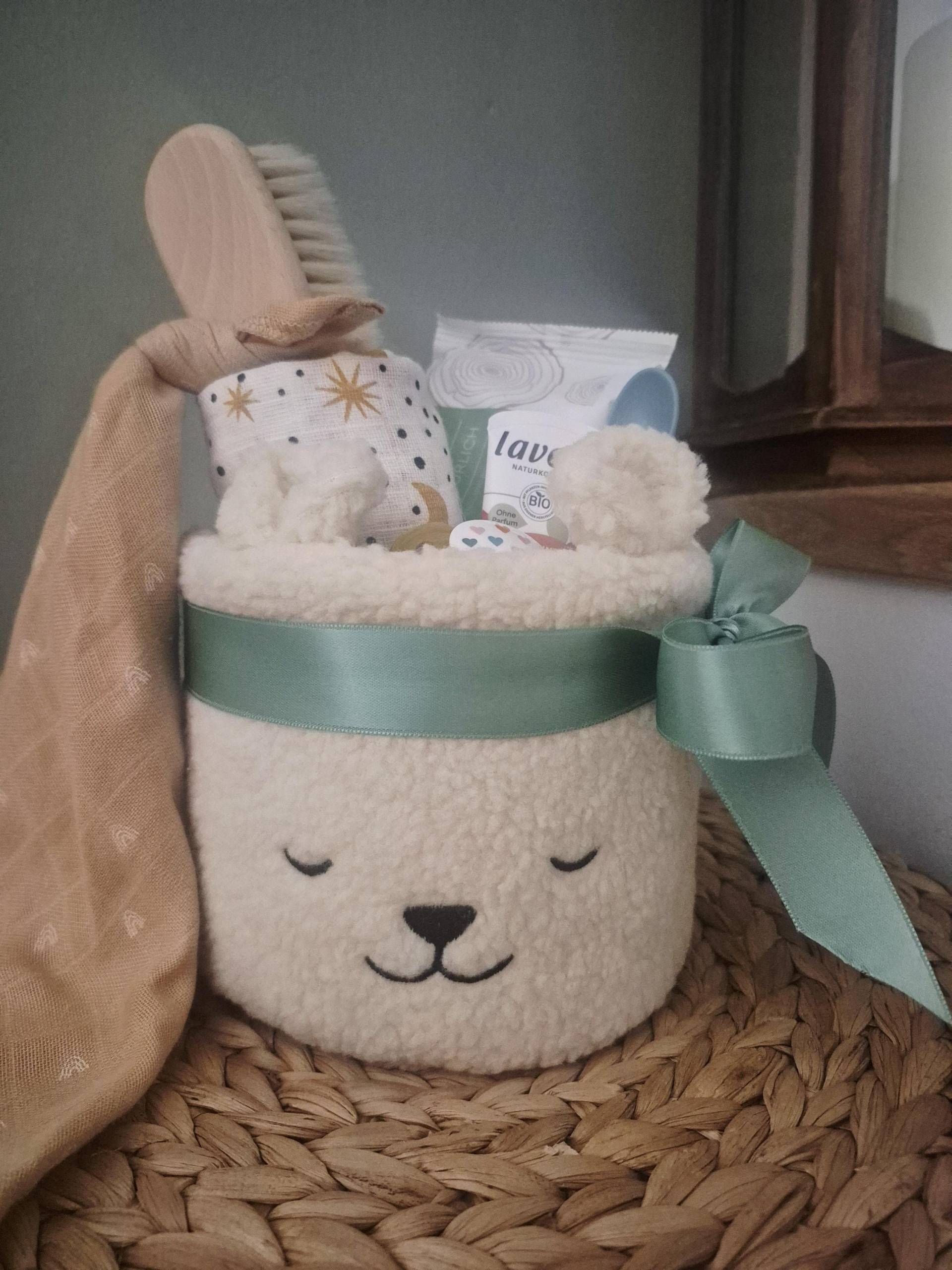 Kleine Windeltorte, Geschenkkorb Zur Geburt, Baby Utensilo von Etsy - HeyBabyBySaskia