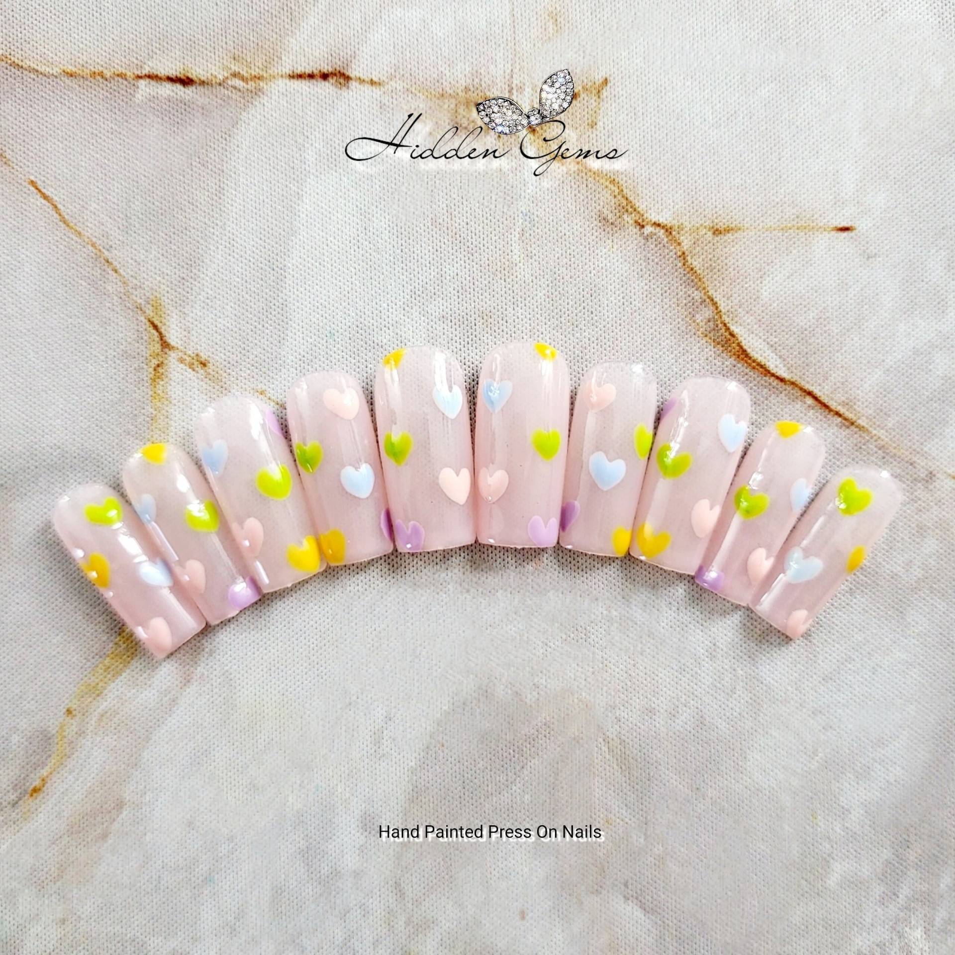 Glänzende Bunte Süße Herzen Drücken Auf Die Nägel | Falsche Luxus Bestseller Bester Nagel-Shop Trending Glänzende Bunte Süße Herzen Drücken Auf Die Nägel | Falsche Luxus Bestseller Bester Nagel-Shop Trending von Etsy - HiddenGemsNailShop
