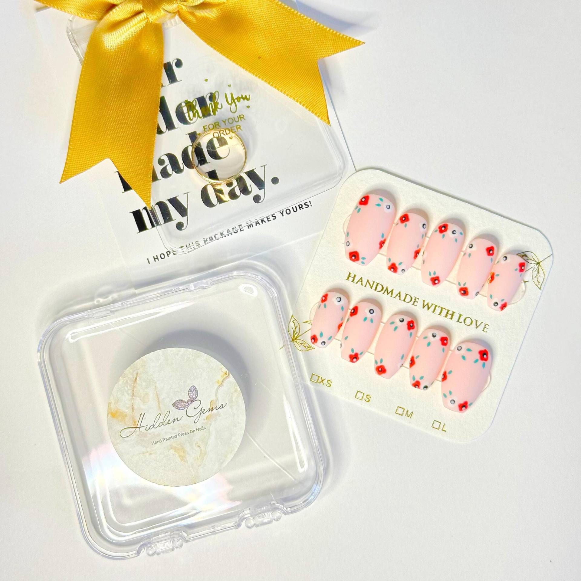 Matte Einfache Weiße Und Rote Rosen Drücken Sie Auf Die Nägel | Falsche Luxus Nagelkunst Wiederverwendbare Trending Bestseller Matte Einfache Weiße Und Rote Rosen Drücken Sie Auf Die Nägel | Falsche Luxus Nagelkunst Wiederverwendbare Trending Bestseller von Etsy - HiddenGemsNailShop
