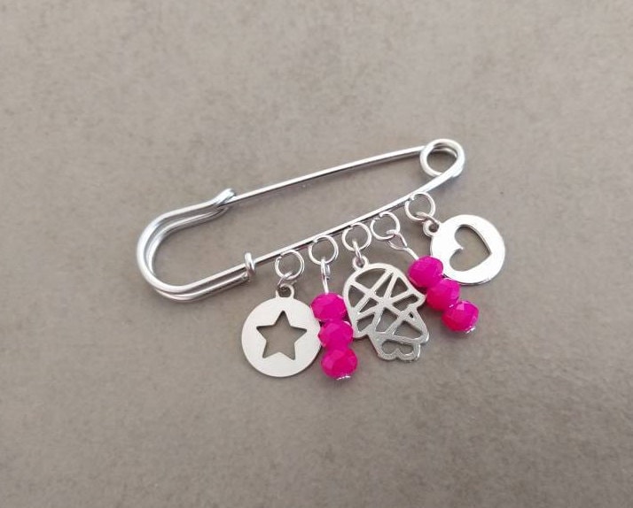 Kinderwagen Pin, Baby Pin Hamsa, Schutz Hamsa Silber Charm, Charms, Baby-Dusche-Geschenk, Geschenk Kinderwagen Pin, Baby Pin Hamsa, Schutz Hamsa Silber Charm, Charms, Baby-Dusche-Geschenk, Geschenk von Etsy - HilaAssaJewelry