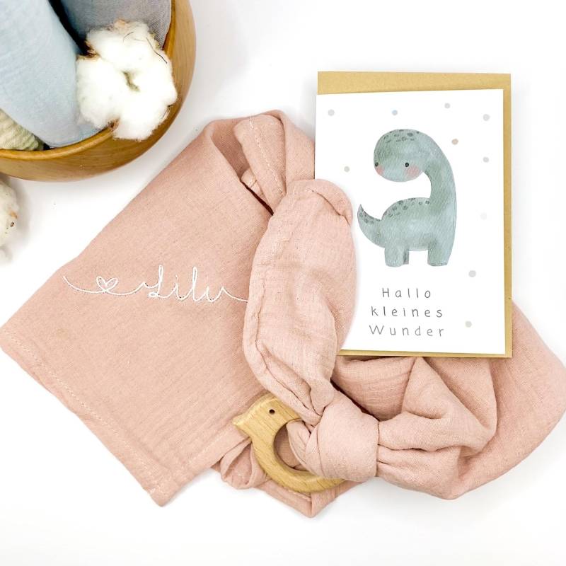Spucktuch Mit Namen Personalisiert Holzgreifling - Musselintuch Aus 100 % Baumwolle | Mulltuch, Stillschal, Geschenk Zur Geburt & Taufe von Etsy - Hirschgarten