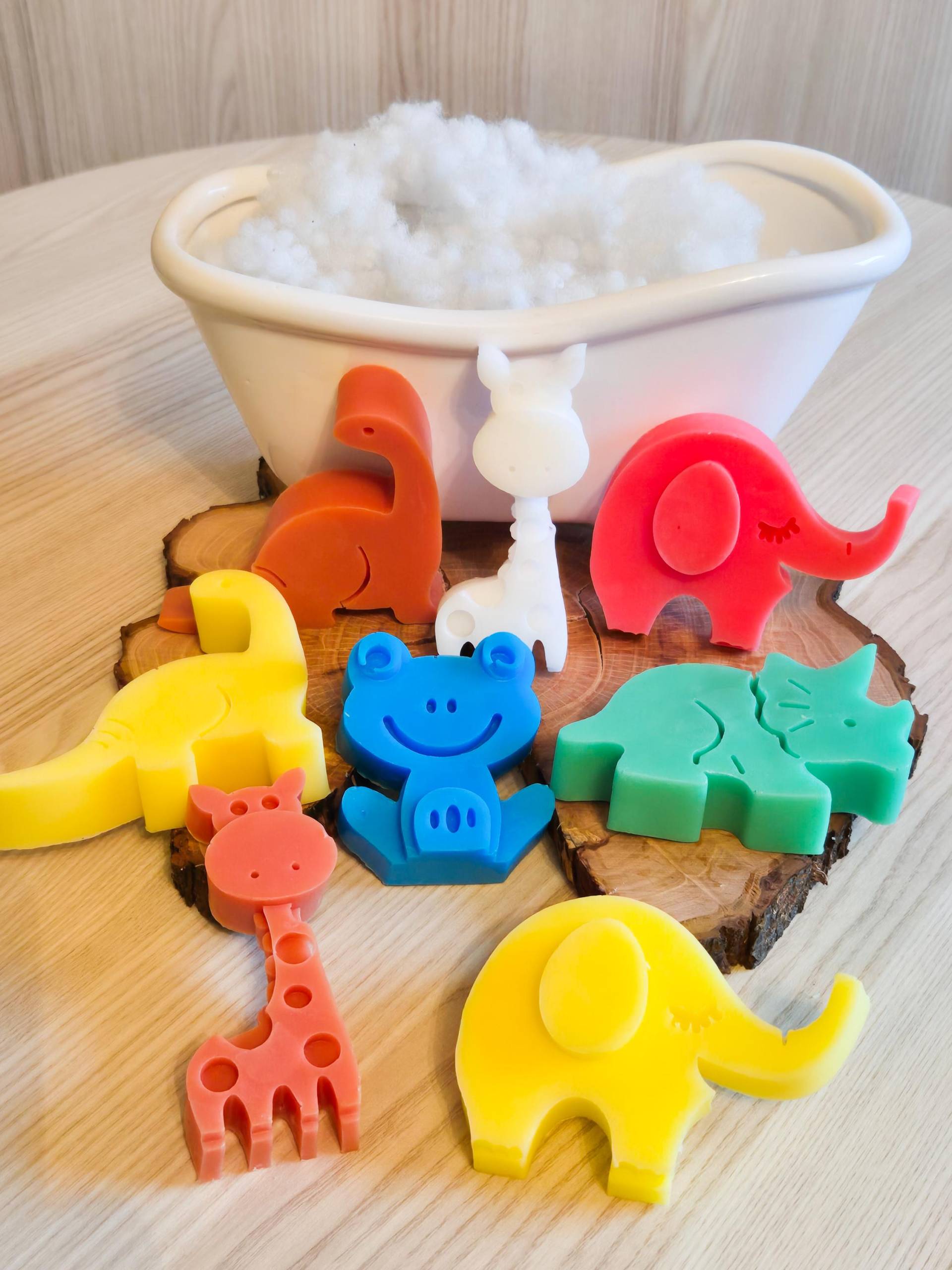 Sheabutter Seife, Kinderseife, Party, Gästeseife, Versch.duftsorten, Saurier, Elefant, Giraffe, Frosch Sheabutter Seife, Kinderseife, Party, Gästeseife, Versch.duftsorten, Saurier, Elefant, Giraffe, Frosch von Etsy - HobbybastlerShop