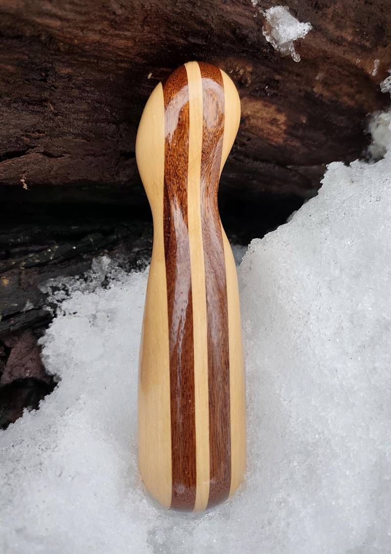 Handschmeichelnder Holzmassagestab Handschmeichelnder Holzmassagestab von Etsy - HolzLuestling