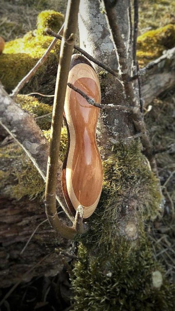 Handschmeichelnder Holzmassagestab Handschmeichelnder Holzmassagestab von Etsy - HolzLuestling