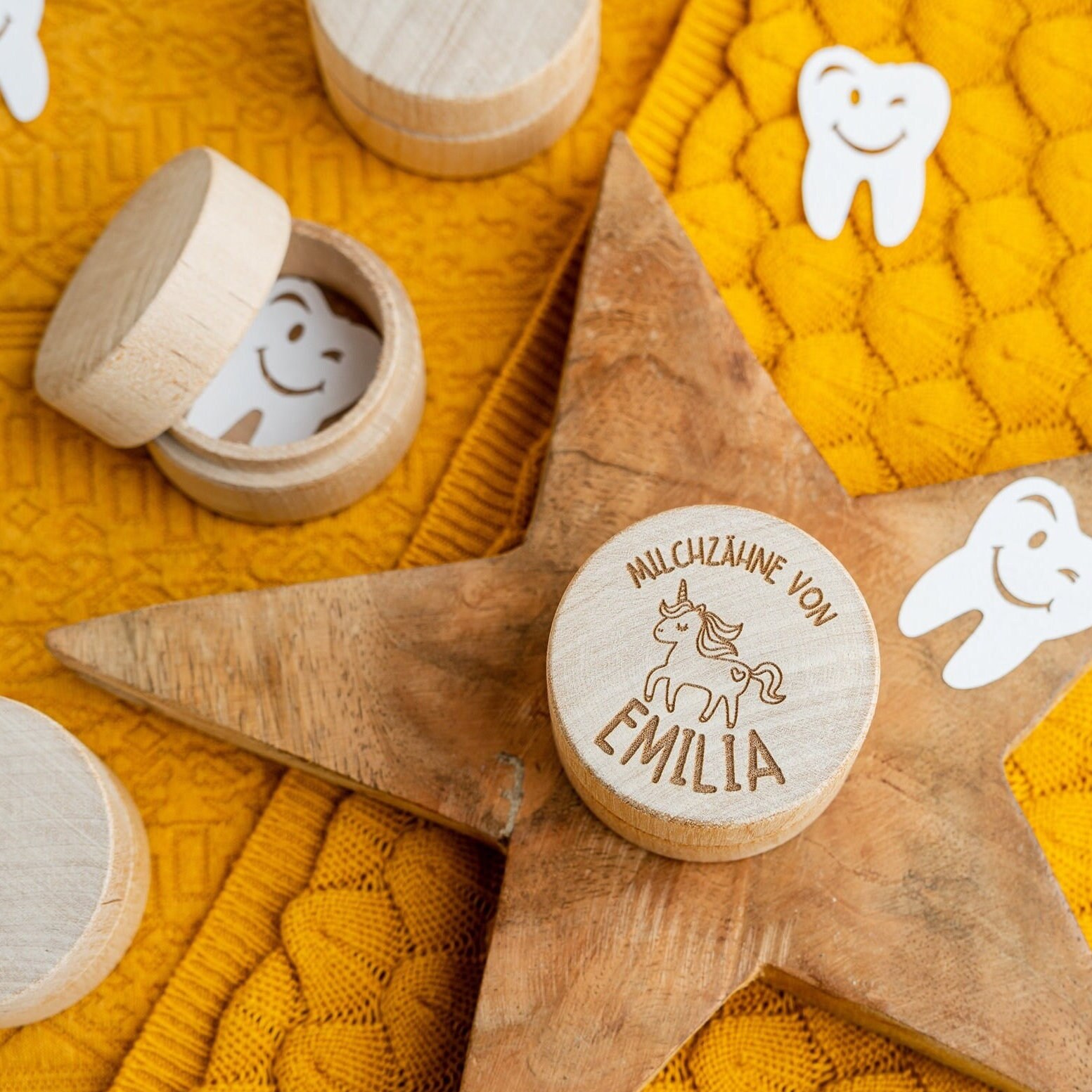 Zahndose Personalisiert Aus Holz - 6 cm Durchmesser, Milchzahndose Mit Name, 8 Motive Zur Auswahl, Geschenk Für Mädchen Und Jungen von Etsy - HolzUndHerzig