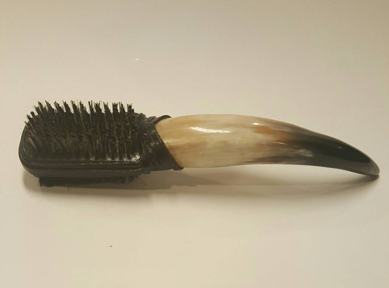 Oxhorn Doppelseitiger Boar Bristle Brush von Etsy - HomerCutsBeardOil