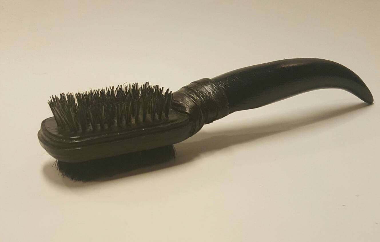 Oxhorn Doppelseitiger Boar Bristle Brush von Etsy - HomerCutsBeardOil