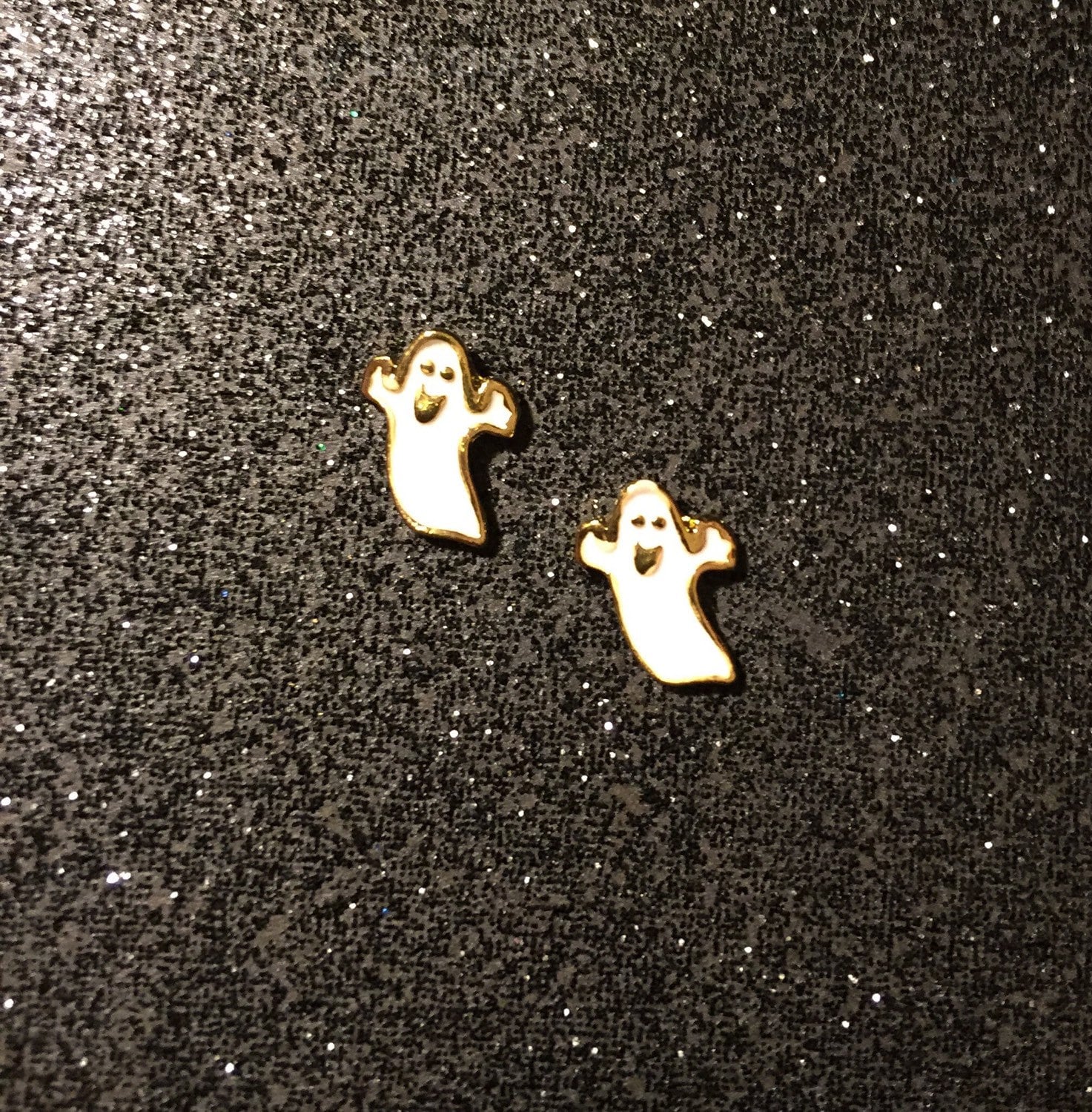 2Er Set Gespenster Nagel Charms - Nail Art von Etsy - HoneyBunnyLacquer