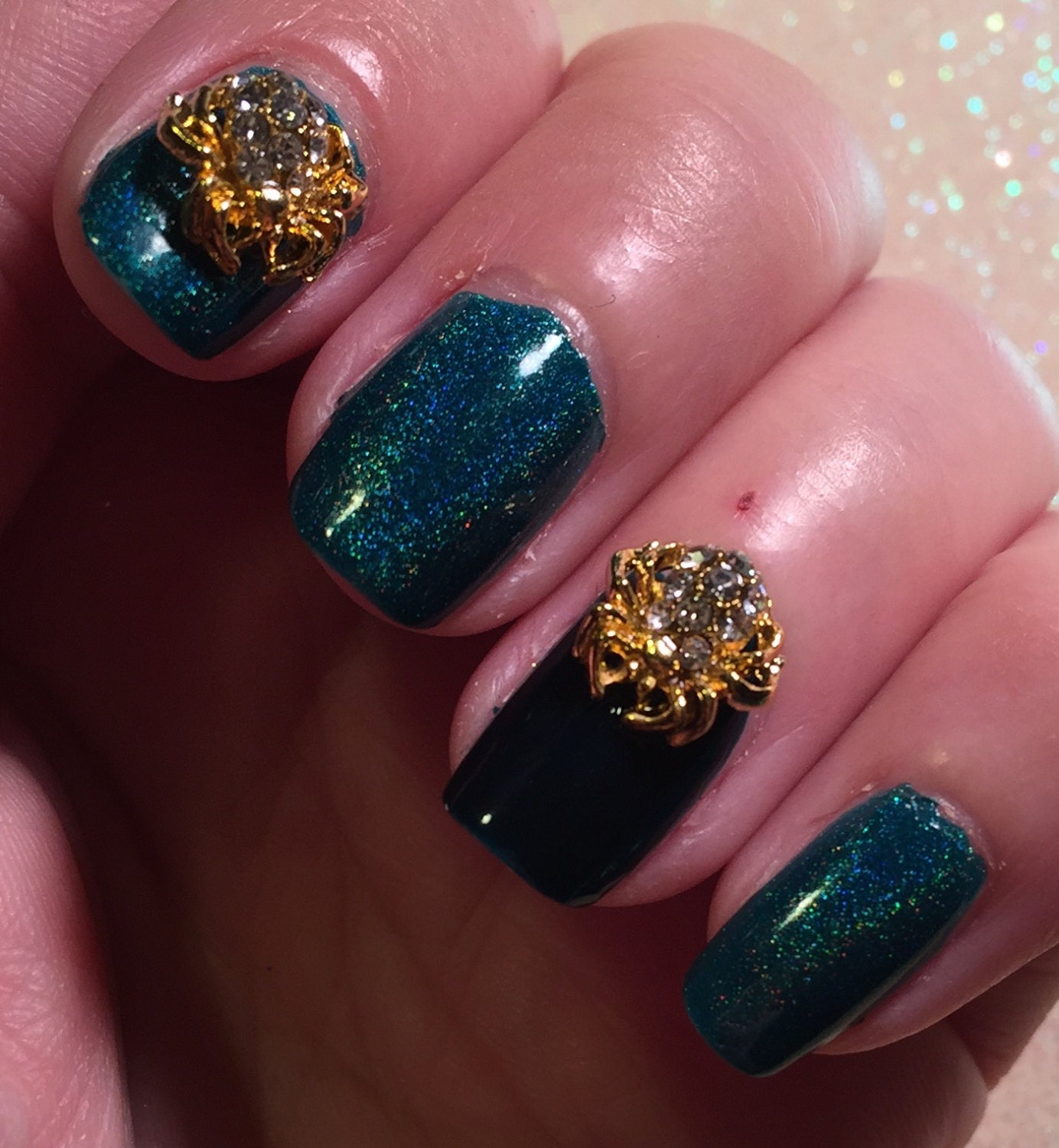 2Er Set Gold Spinne Mit Kristallen Nagel Charms - Nail Art von Etsy - HoneyBunnyLacquer