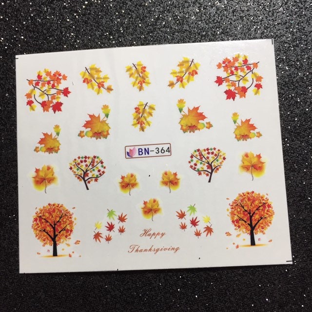 Ein Bogen Herbstbäume Wasser Transfer Sticker - Nail Art von Etsy - HoneyBunnyLacquer