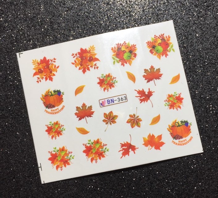 Ein Bogen Thanksgiving Blätter Wasser Transfer Sticker - Nail Art von Etsy - HoneyBunnyLacquer