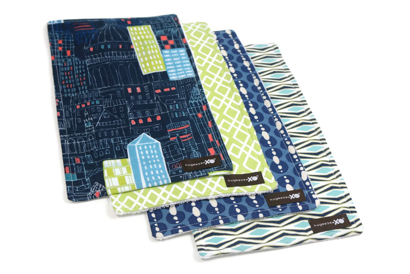 Set Aus Vier | 4 Spucktüchern - Blau- Und Grüntöne 100% Baumwolle Mit Frottee Geschenk Für Babys Set Aus Vier | 4 Spucktüchern - Blau- Und Grüntöne 100% Baumwolle Mit Frottee Geschenk Für Babys von Etsy - HugmeSew