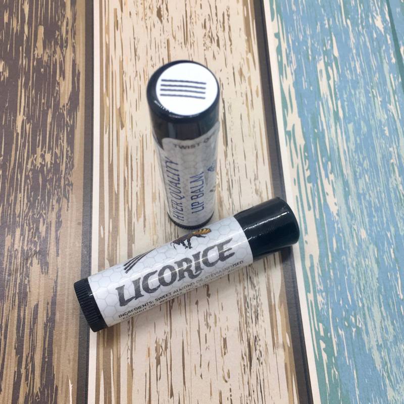 Lakritz - Bienenwachs Lippenbalsam von Etsy - HyerQualityProducts