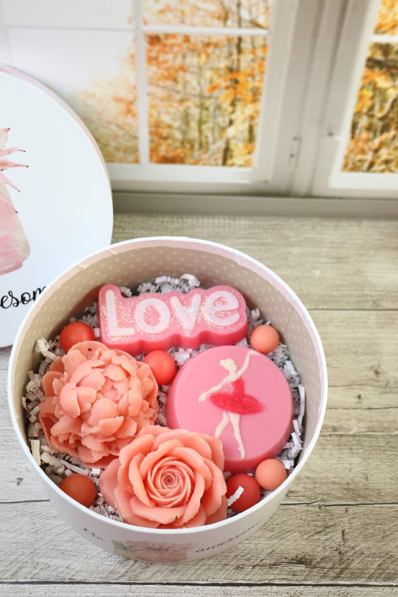Handgemachtes Sap Set "Ballerina Dream" Box Blumen/Ballerina/Traum/Seife von Etsy - ICSoap