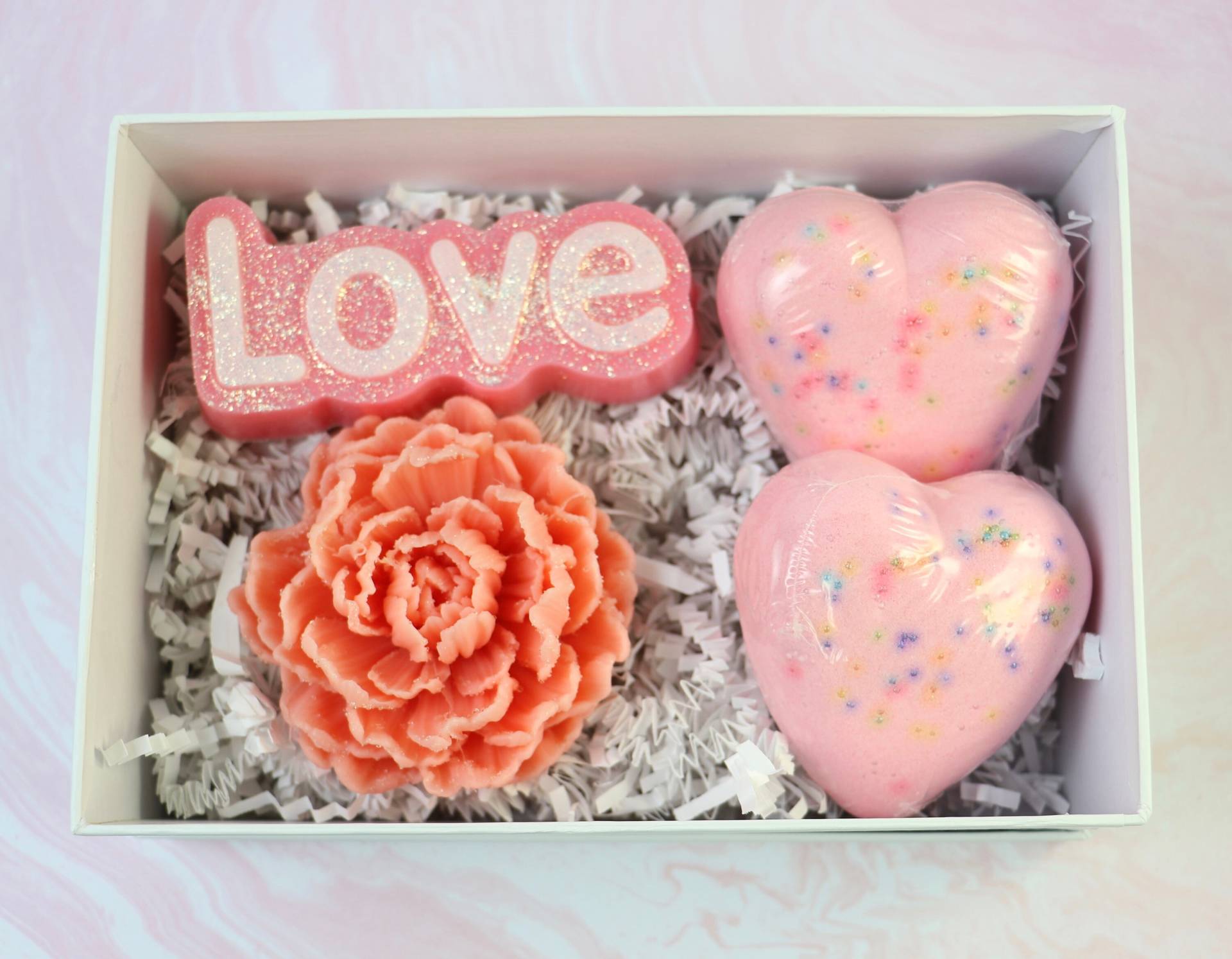 Handgemachtes Seifenset "Love Flower & Bath Bombs" Handgemachtes Seifenset "Love Flower & Bath Bombs" von Etsy - ICSoap