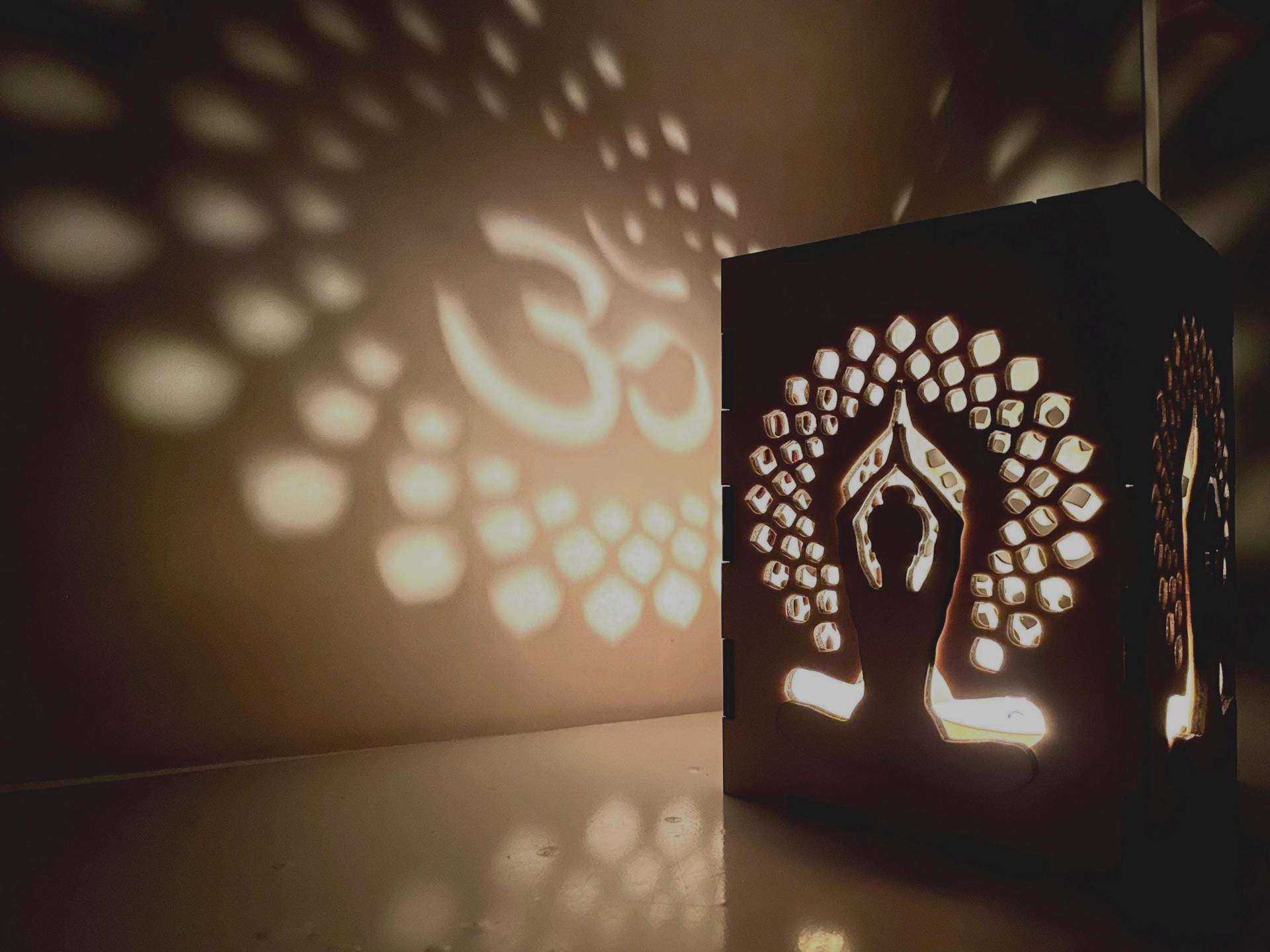 Yoga Dekor, Windlicht Schatten Wandkunst Aus Holz, Geschenk Idee, Yogaraum Yoga-Geschenke Für Frauen, Teelichthalter Yoga Dekor, Windlicht Schatten Wandkunst Aus Holz, Geschenk Idee, Yogaraum Yoga-Geschenke Für Frauen, Teelichthalter von Etsy - ITsmellsLikeWood