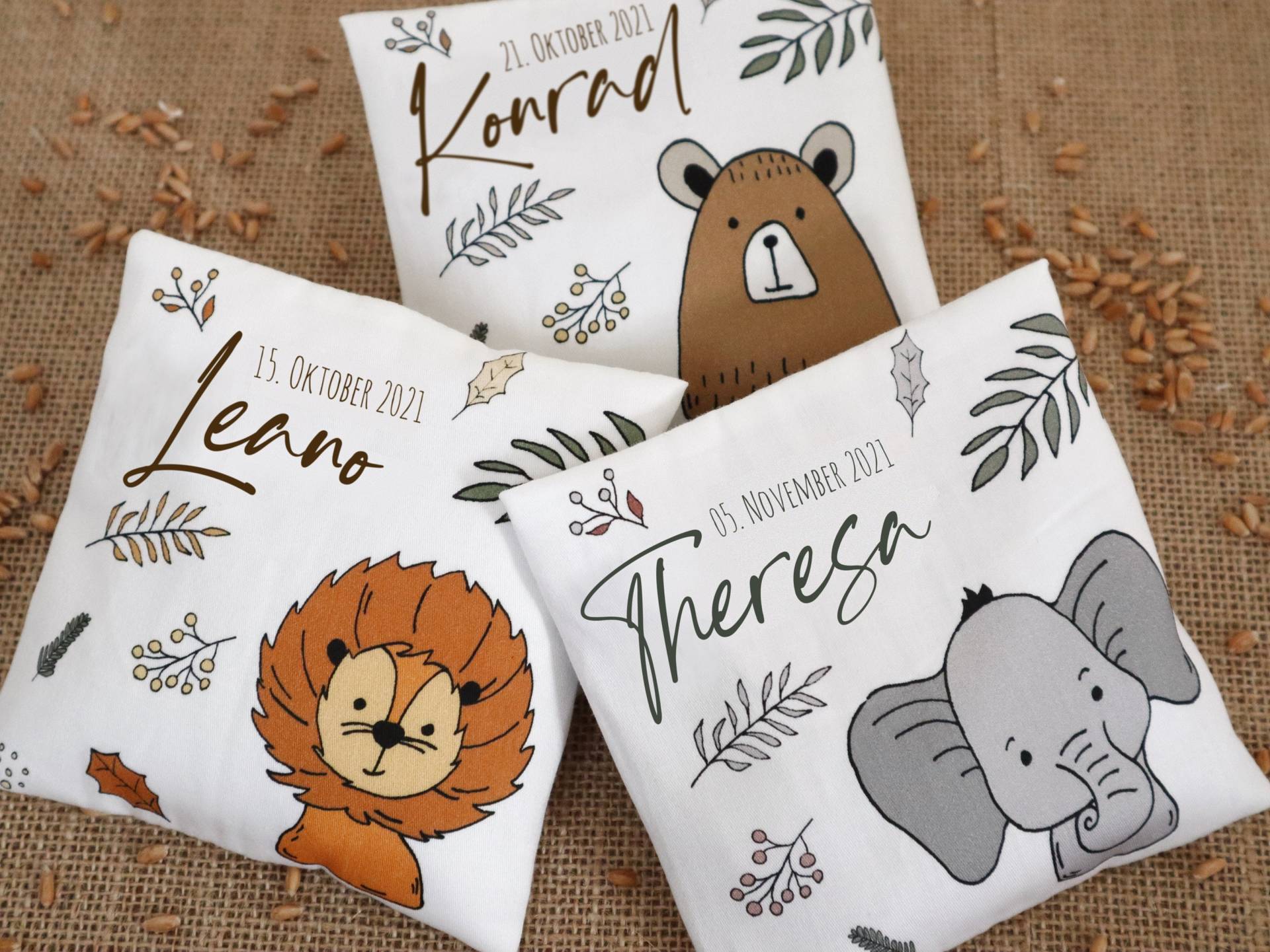 Körnerkissen Baby | Geschenk Zur Geburt Mit Namen & Geburtsdatum Personalisiert Wärmekissen Kältekissen Dinkelkissen Rapskissen Körnerkissen Baby | Geschenk Zur Geburt Mit Namen & Geburtsdatum Personalisiert Wärmekissen Kältekissen Dinkelkissen Rapskissen von Etsy - Ideeschmiede