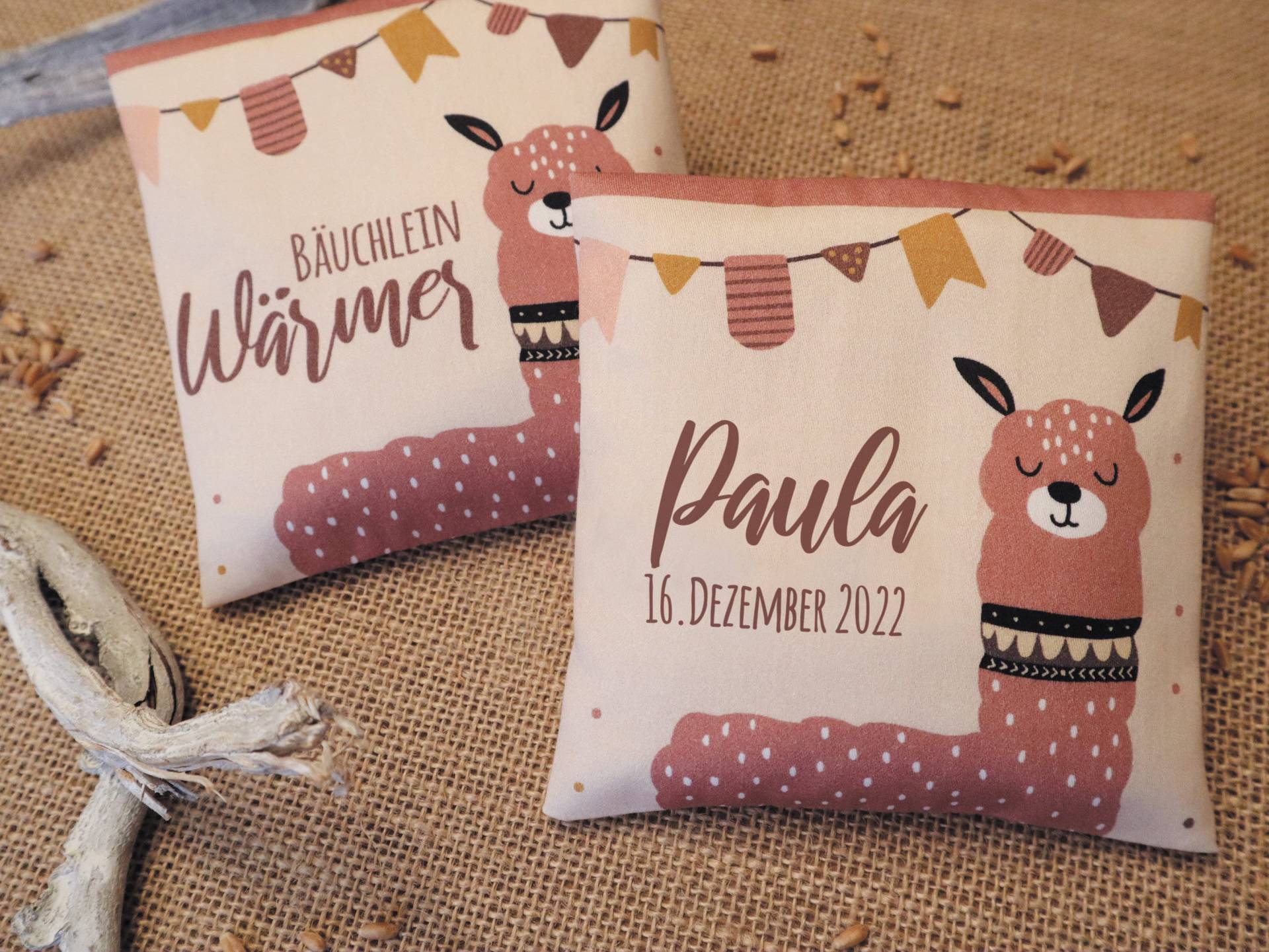 Körnerkissen Baby Mit Namen & Datum | Geschenk Zur Geburt Geburtstag 12x12 cm Wärmekissen Alpaka Dinkelkissen Rapskissen Körnerkissen Baby Mit Namen & Datum | Geschenk Zur Geburt Geburtstag 12x12 cm Wärmekissen Alpaka Dinkelkissen Rapskissen von Etsy - Ideeschmiede