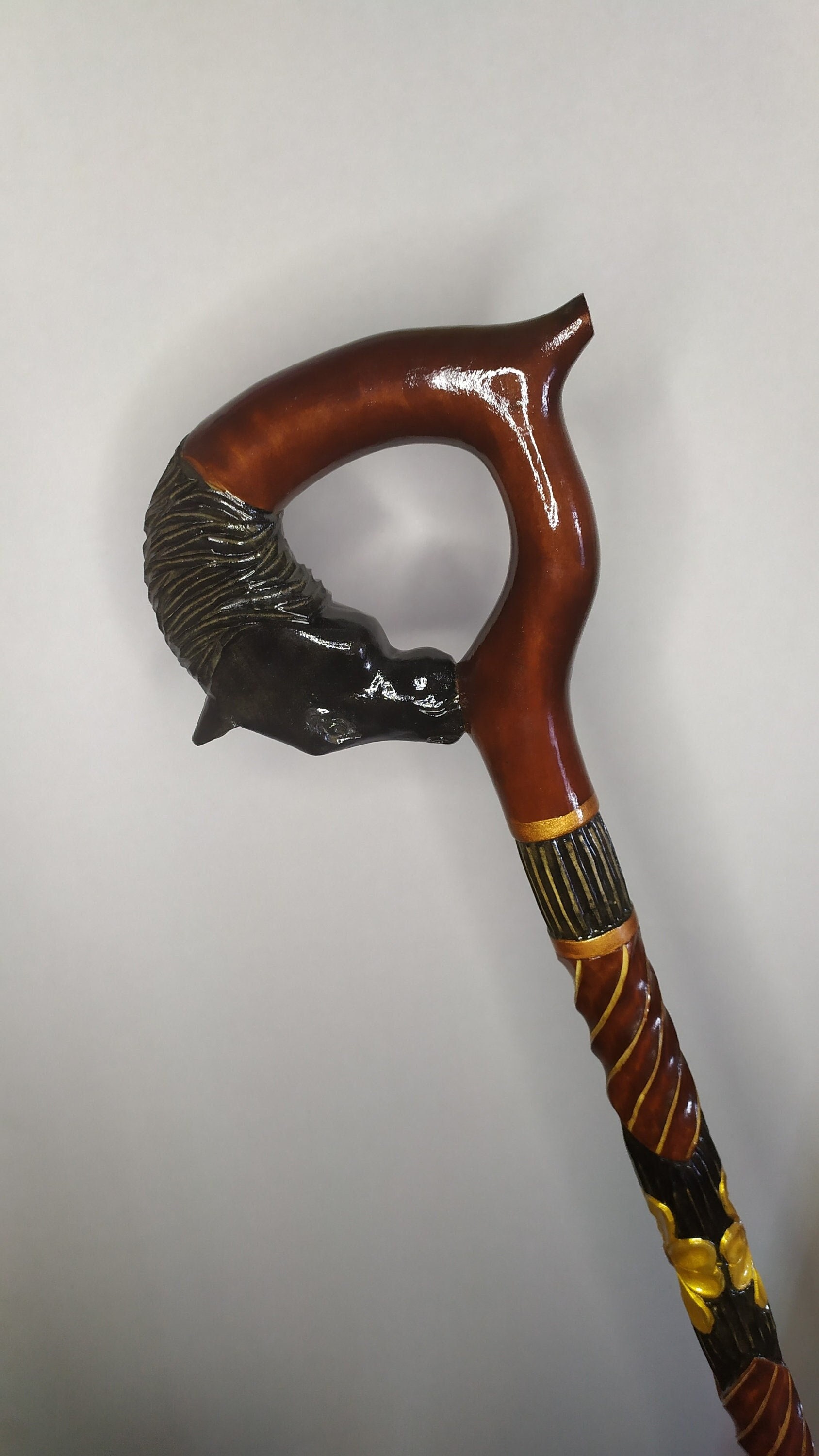 Pferde-Gehstock, Holzstock, Handgefertigt, Handgeschnitzter Griff Und Stab, Geschenk Für Wanderer. Wanderstöcke, Wanderstock von Etsy - IlyashWoodCanes