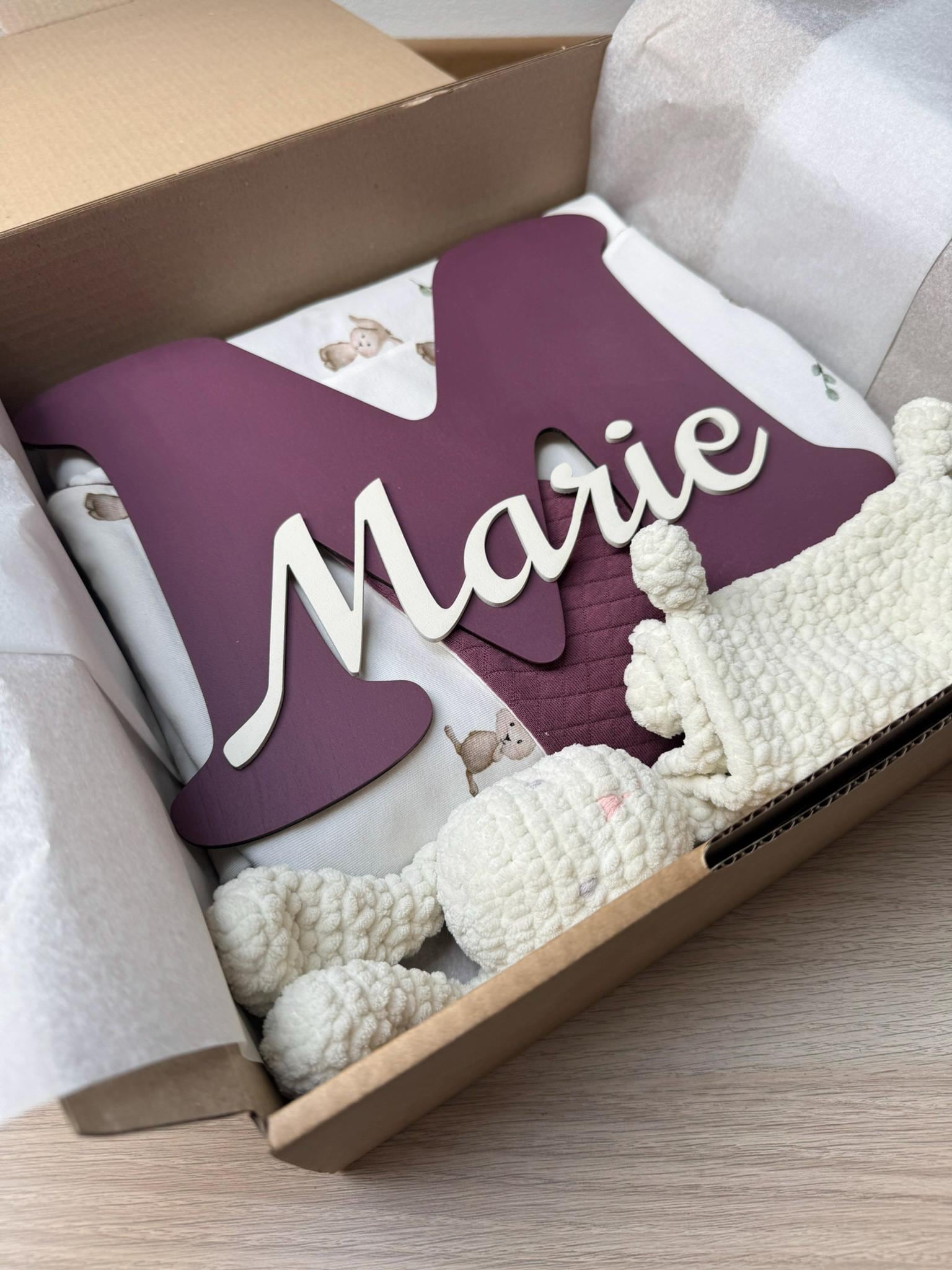 Willkommens-Baby-Geschenkbox von Etsy - ImaginezWorkshop
