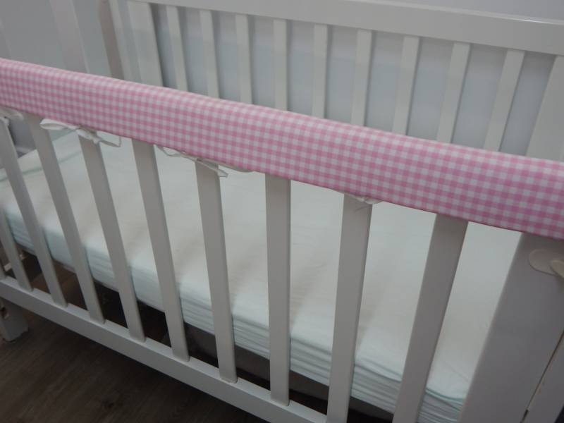 Babybett Krippe Schiene Abdeckung Beißring - Rosa Vichykaro 100% Baumwolle Babybett Krippe Schiene Abdeckung Beißring - Rosa Vichykaro 100% Baumwolle von Etsy - InGrandmasHouse