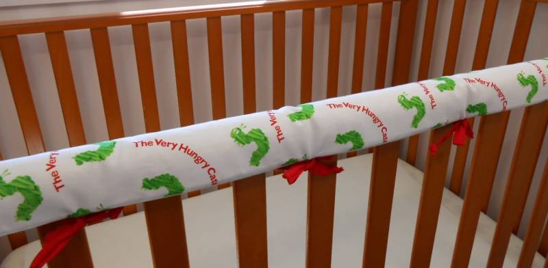 Babybett Krippe Schienenbezug Beißring Sehr Hungry Caterpillar Passt Auch Boori 100% Baumwolle Babybett Krippe Schienenbezug Beißring Sehr Hungry Caterpillar Passt Auch Boori 100% Baumwolle von Etsy - InGrandmasHouse