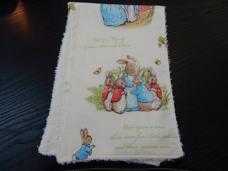 Beatrix Potter Spucktuch - Einzelstück 100% Baumwolle Wunderschönes Geschenk von Etsy - InGrandmasHouse