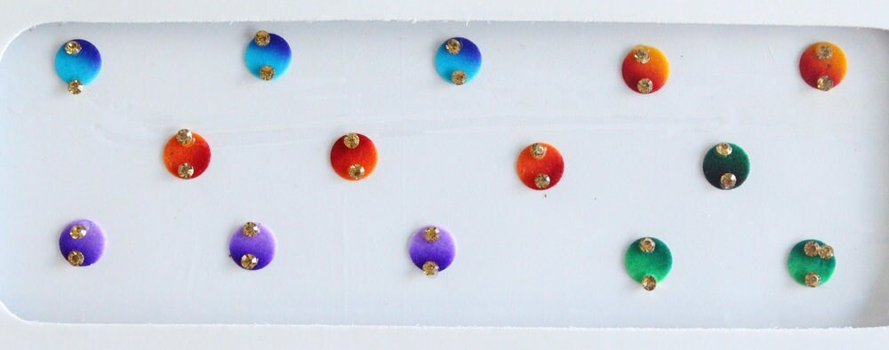 Multicolor Samt Braut Bindis Mit Gold Stein Selbstklebende Gesichtssticker von Etsy - IndianartstoreShop