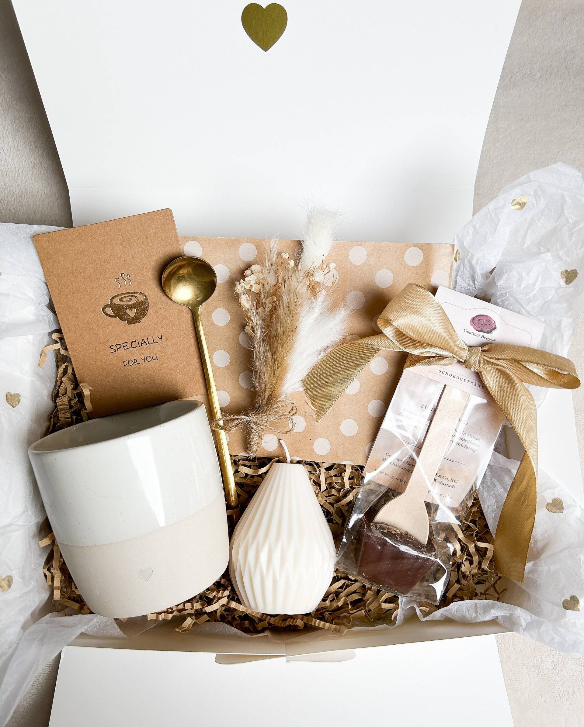 Geschenkbox Für Frauen Mit Tasse, Kerze, Schokolade Muttertag Geschenk Sie Geschenkset Geburtstag Freundin Kollegin, Mama Geschenkbox Für Frauen Mit Tasse, Kerze, Schokolade Muttertag Geschenk Sie Geschenkset Geburtstag Freundin Kollegin, Mama von Etsy - InnaPresent