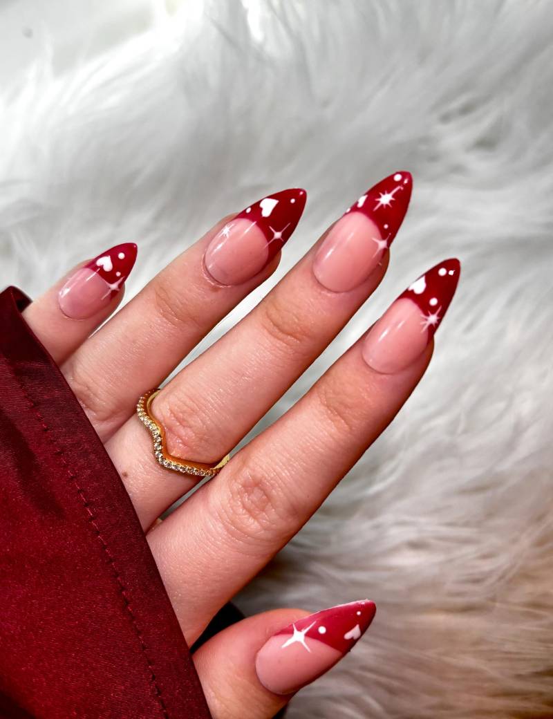Valentiens Nägel Rot French Mit Weißen Herzen von Etsy - InstantPerfectNails