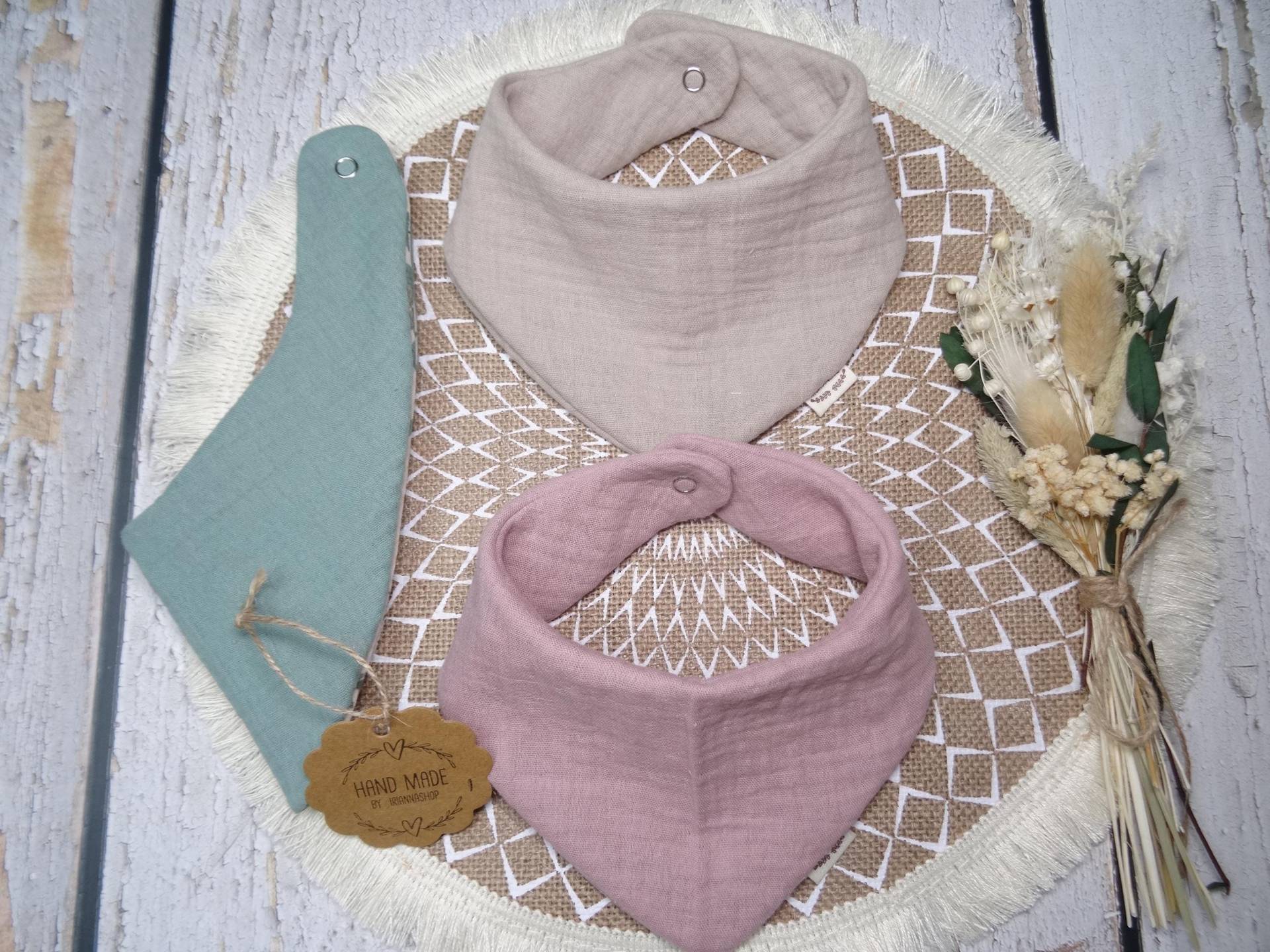 Musselin Kinder Baby Halstuch Dreieckstuch Spucktuch, in 22 Farben, Verschiedene Größen Uni Musselin Kinder Baby Halstuch Dreieckstuch Spucktuch, in 22 Farben, Verschiedene Größen Uni von Etsy - IriannaShop