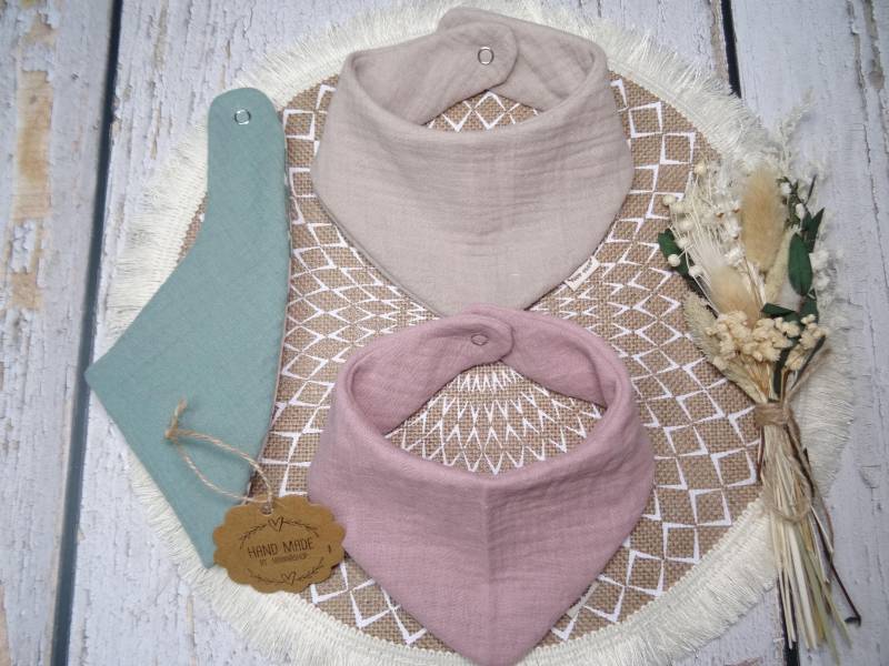 Musselin Kinder Baby Halstuch Dreieckstuch Spucktuch, in 22 Farben, Verschiedene Größen Uni von Etsy - IriannaShop
