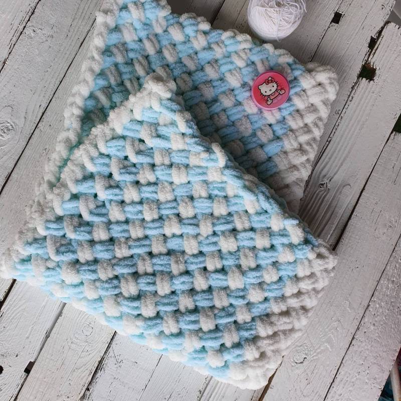 Babydecke Blau | Kuschelweiche Bettdecke Handgemacht & Warm von Etsy - IrinasMiniLaden